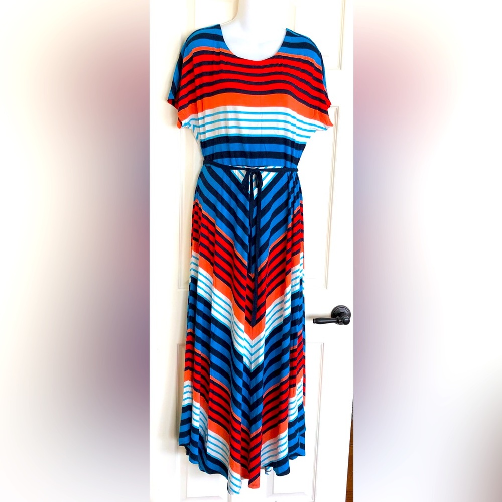 Tommy Hilfiger women dress size M brand new with tags multi colors